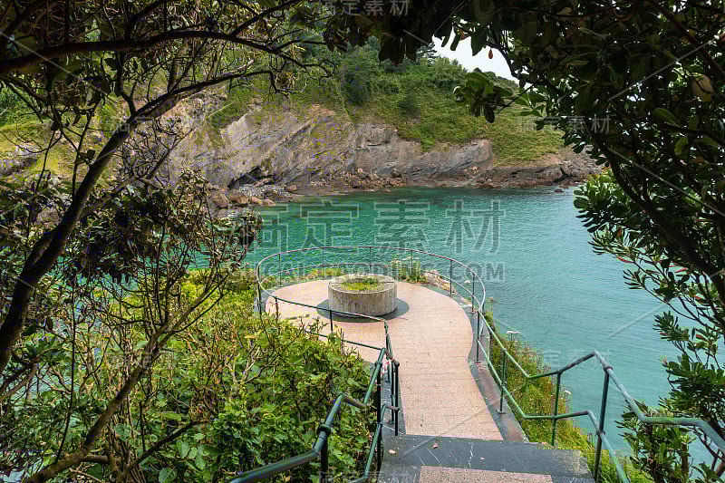Lekeitio附近的Ea市的观点，比斯开湾在坎塔布里安海。巴斯克地区