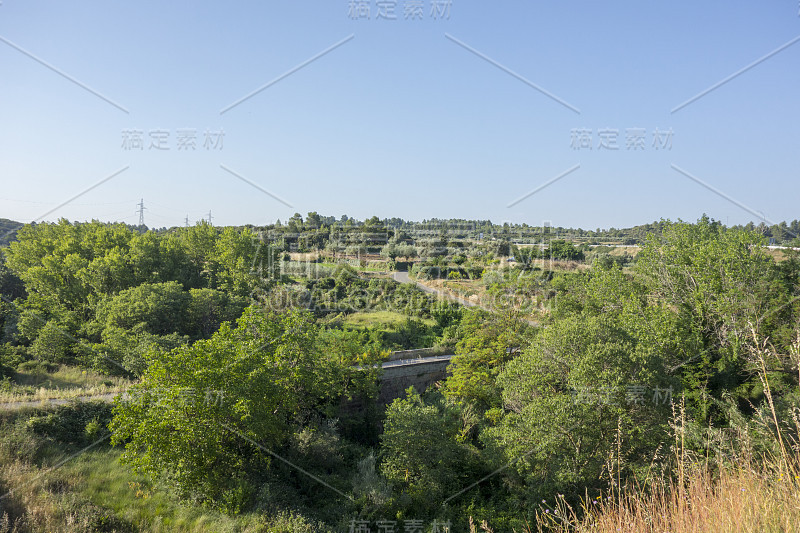 顺便说一句，绿眼睛黑在省CastellÃ³n