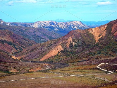 德纳里峰山