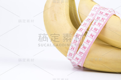 香蕉和卷尺的特写