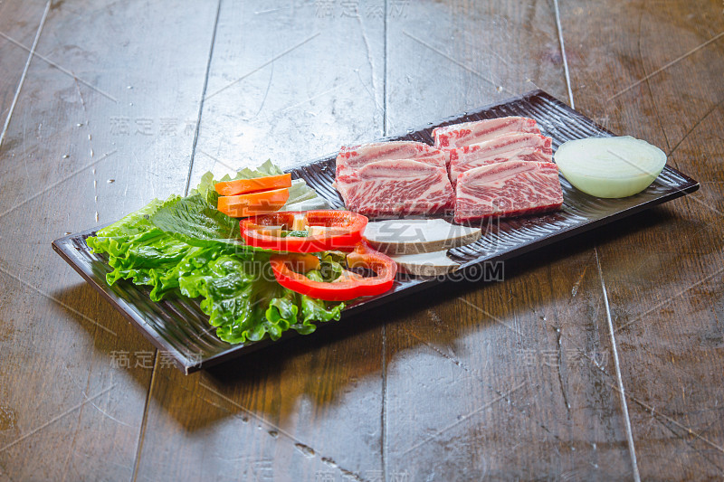 生牛肉