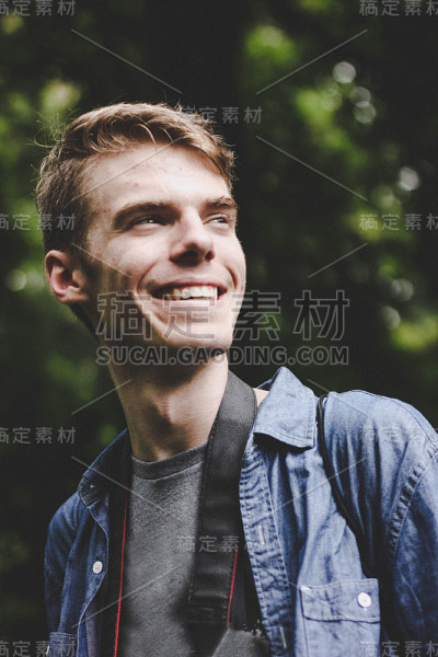 时尚少年拍照