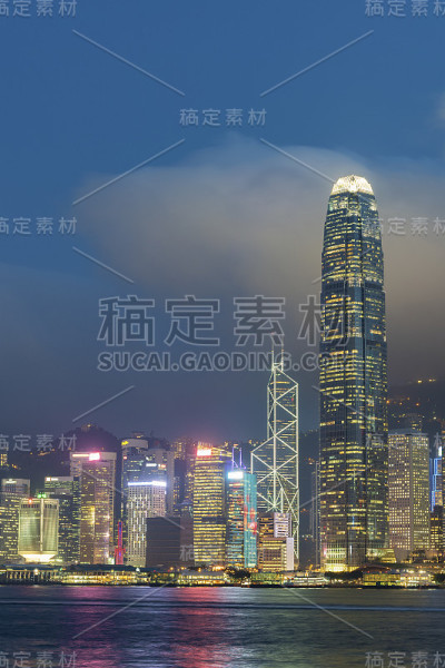 黄昏时分的维多利亚港