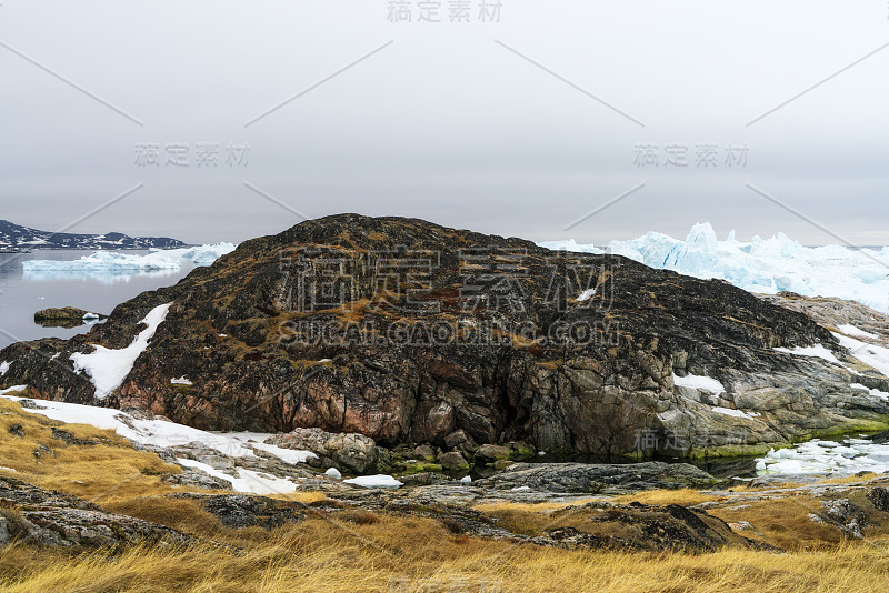 格陵兰岛北冰洋上的冰山