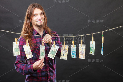 一个有钱的人