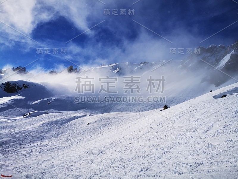 法国夏蒙尼，勃朗山，高山，滑雪，滑雪板，旅游，旅游，度假，美丽的雪冬天