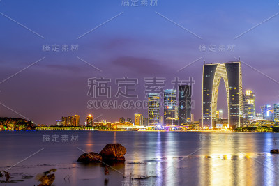 中国苏州现代城市建筑夜景