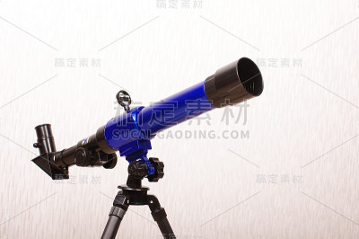 玩具望远镜用于跟踪恒星