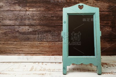 空间木制画架上的木制背景