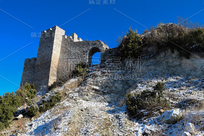 马其顿的性质。石竹(石竹)山地森林
