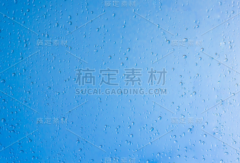 雨点落在窗上，水色渐变色