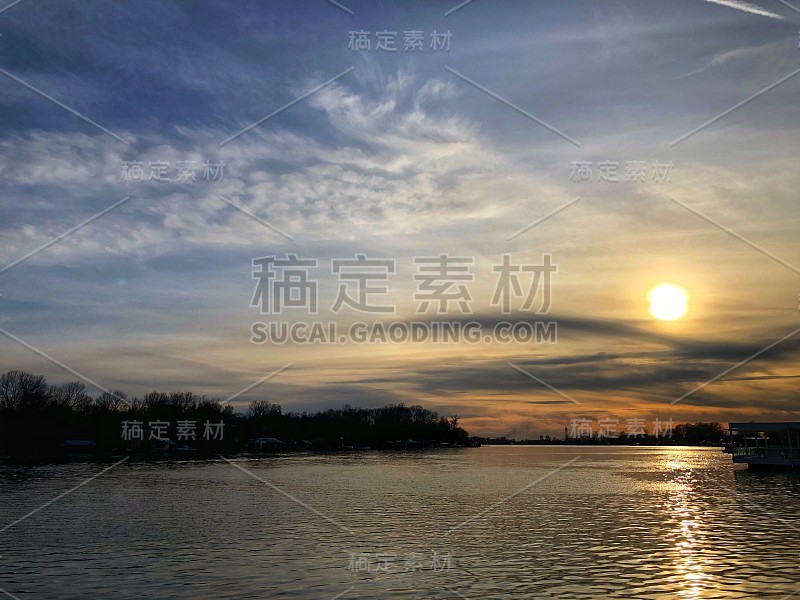 河