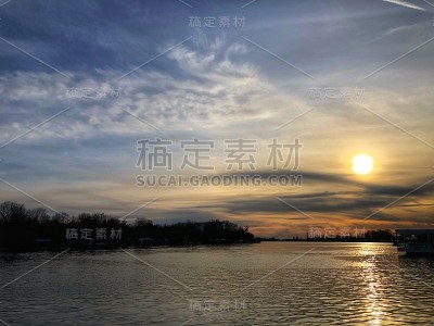 河