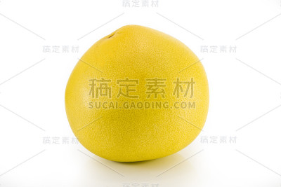 天然柚子从农场孤立的白色背景