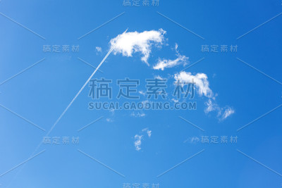 飞机和云
