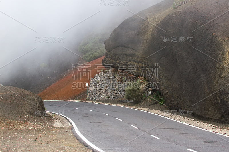 位于兰萨罗特提曼法亚的高速公路。西班牙。方法