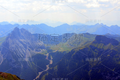 由联合国教科文组织保护的意大利白云石