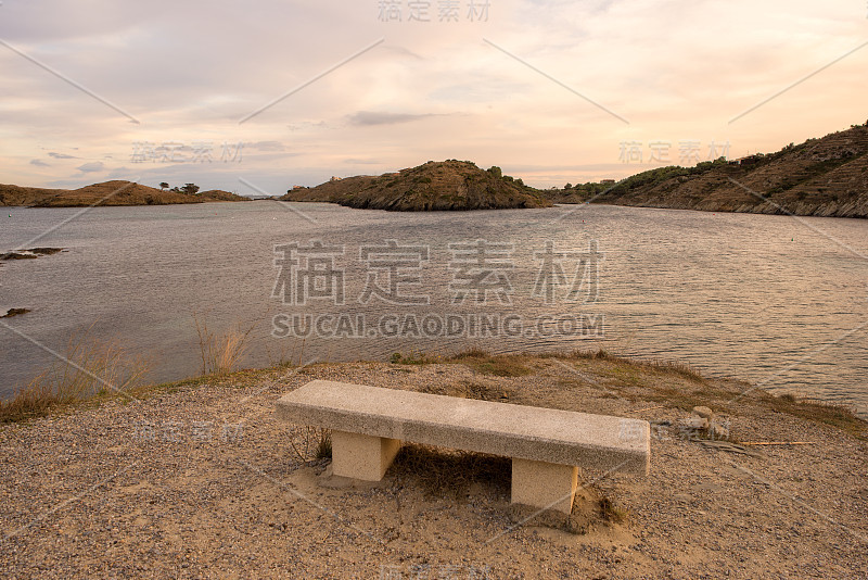 布拉瓦海岸的卡德克斯村