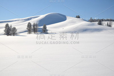 黄石国家公园的海登谷冬季景色