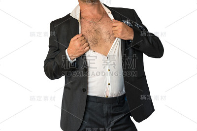 衣冠不整，衬衫未扣的男人