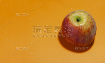 熟生红苹果