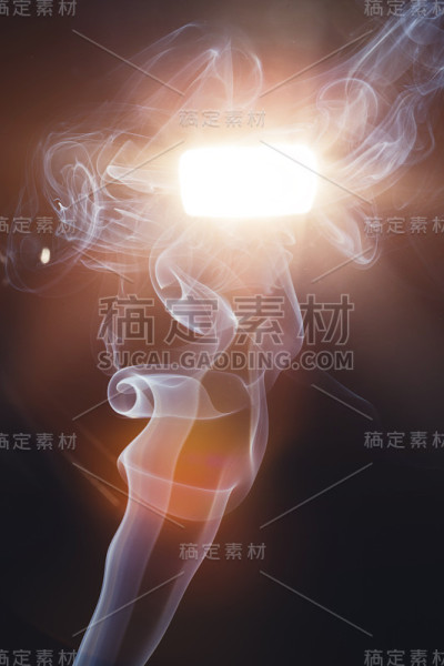 烟在黑色