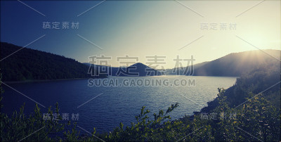 山湖