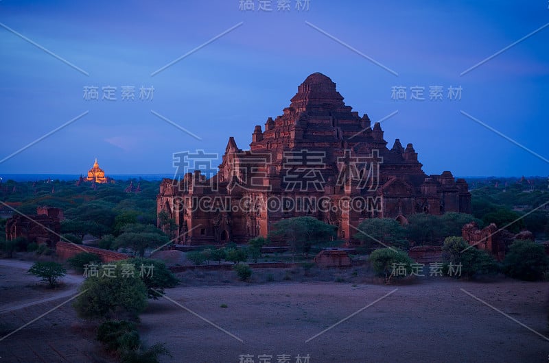 蒲甘寺峡谷全景，缅甸