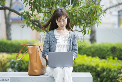 商业区的职业女性