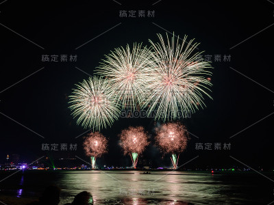 五彩缤纷的烟火