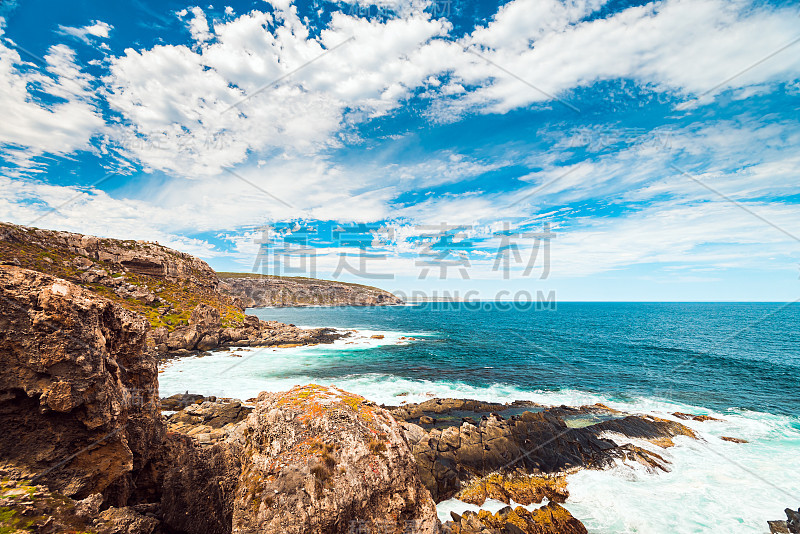 风景如画的袋鼠岛海岸与海狮