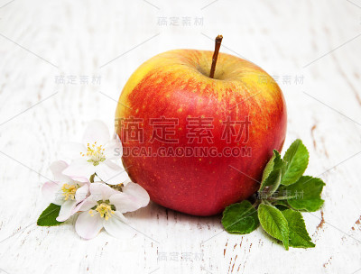 苹果和苹果树开花