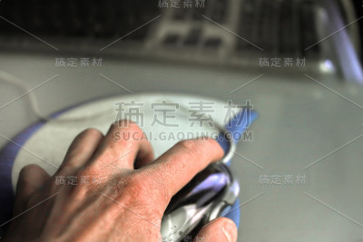 点击鼠标