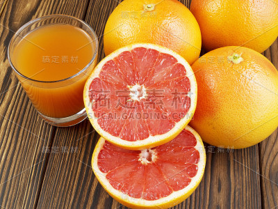 玻璃杯柚子汁