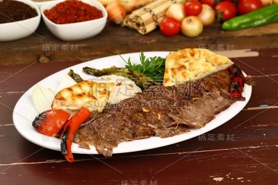 土耳其食物烤肉盘