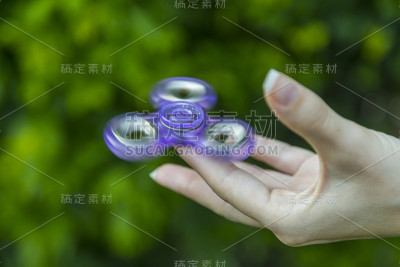 烦躁不安的转轮