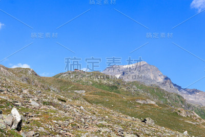 阿尔班·霍特小屋和高山水晶墙