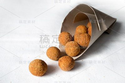 橄榄-橄榄-肉丸配橄榄