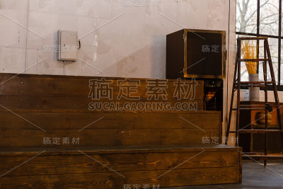 木楼梯