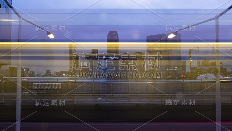 鹿特丹轻轨站台