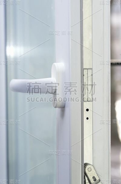 白色金属塑性窗口