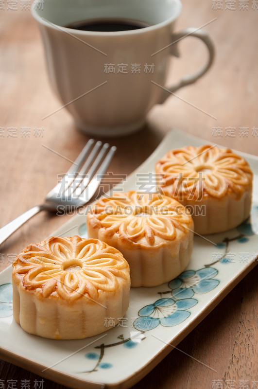 月饼是中国中秋节的传统食品