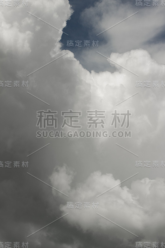 天空中有白云