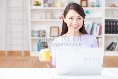 亚洲女人