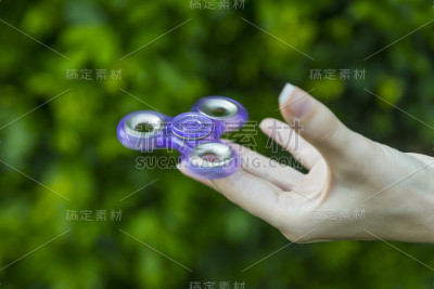 烦躁不安的转轮