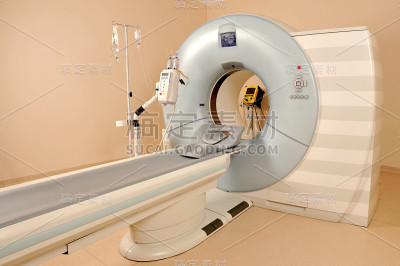 磁共振成像机- MRI。
