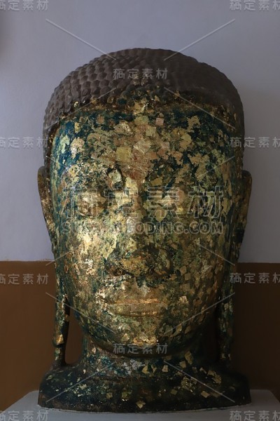 大城府早期、中期和晚期的蒙康普菲特佛像
