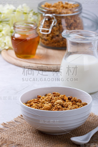 自制的椰子燕麦卷