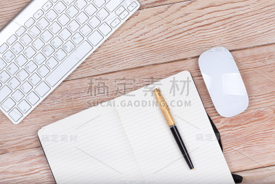 经营理念图片:键盘，鼠标，纸，墨水笔