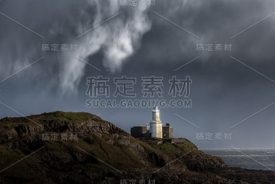 喃喃而语的灯塔